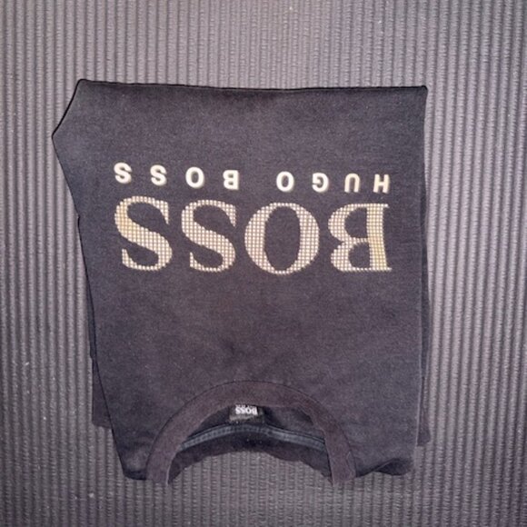 Hugo Boss Black Long-Sleeve Crewneck - Picture 3 of 4